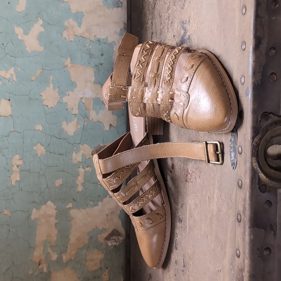 Miim Leather Mule Strappy Sandals - Picture 6 of 8